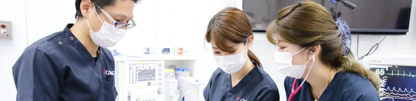 診療スタッフの様子